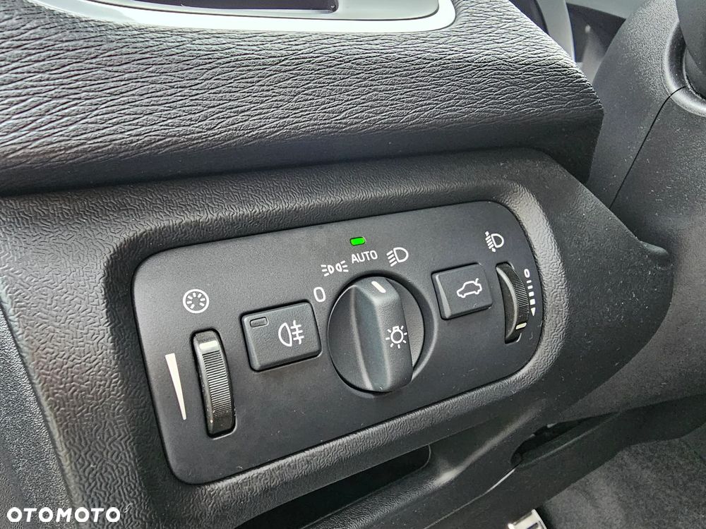 Volvo V40 D2 RDesign - 25