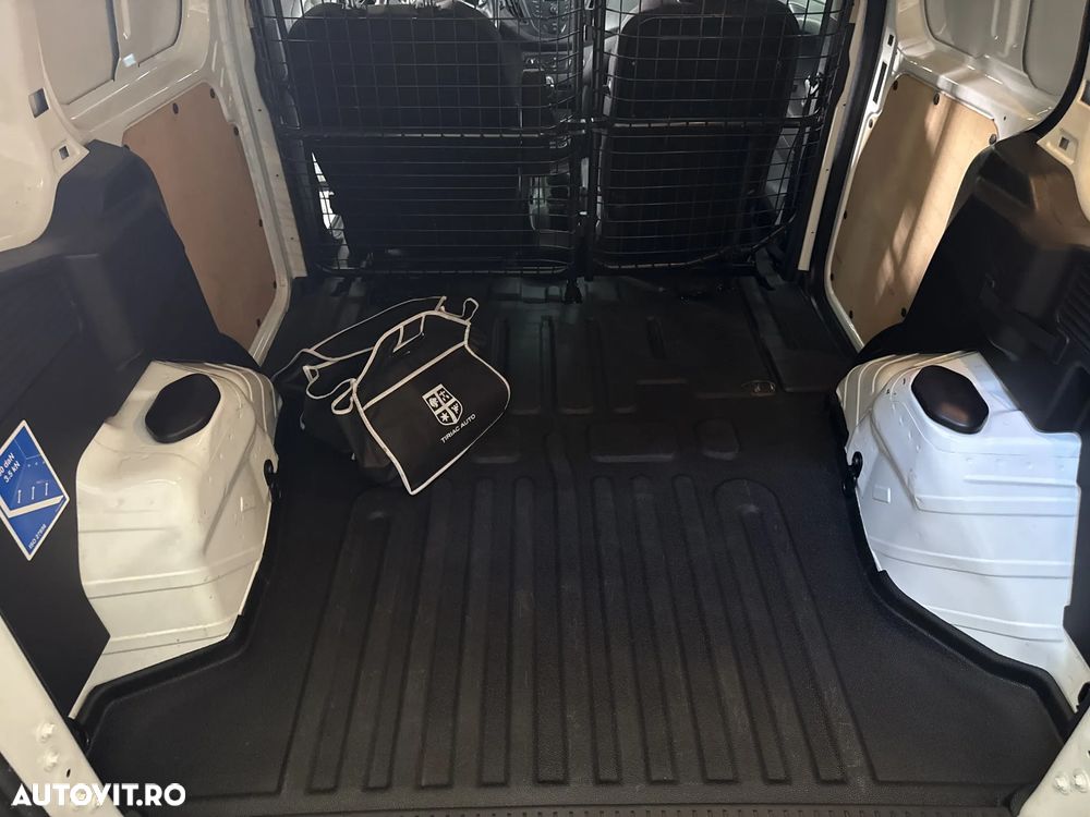 Ford Transit - 17