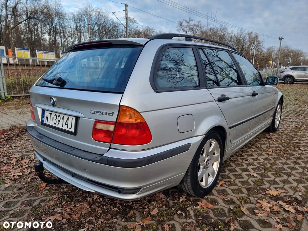 BMW Seria 3 320d Edition Exclusive - 4