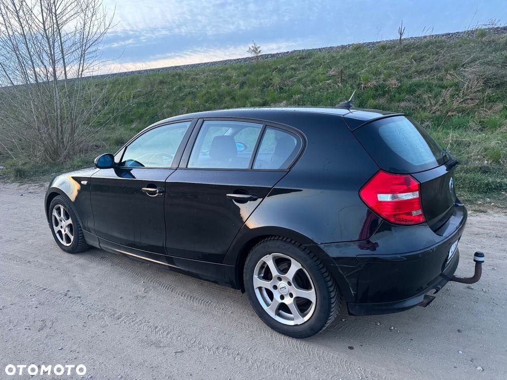 BMW Seria 1 116i - 6