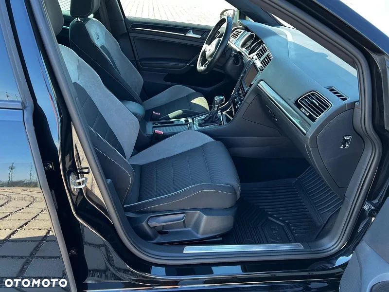 Volkswagen Golf R 4Motion BlueMotion Technology DSG - 31