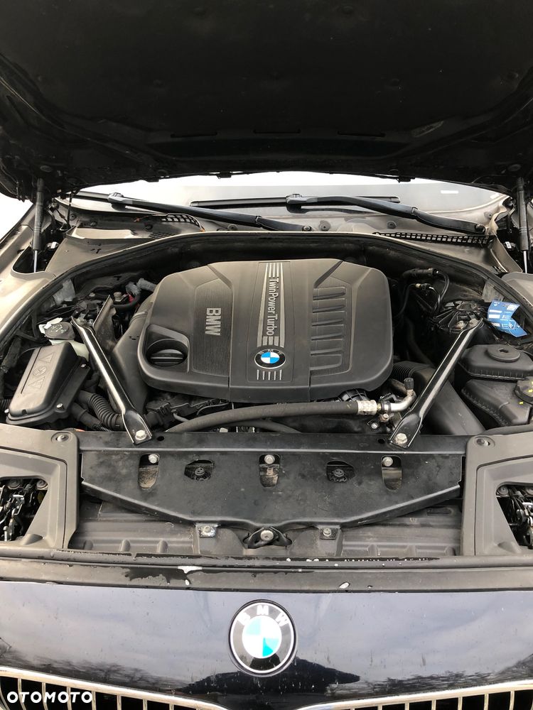 BMW Seria 5 530d xDrive Sport-Aut Luxury Line - 19