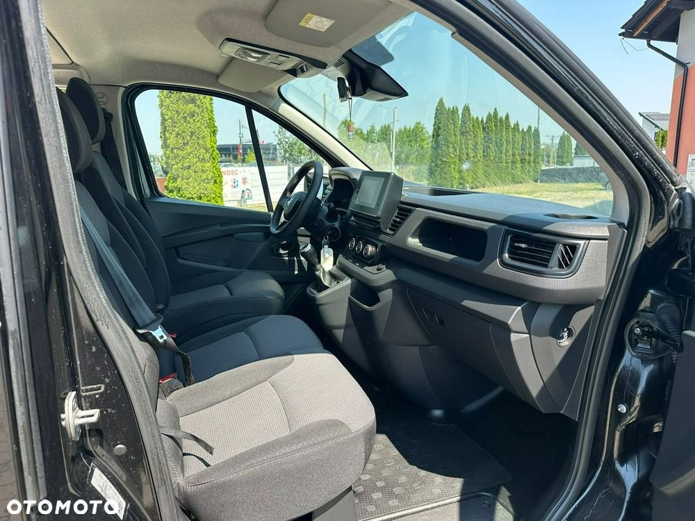 Renault Trafic - 13