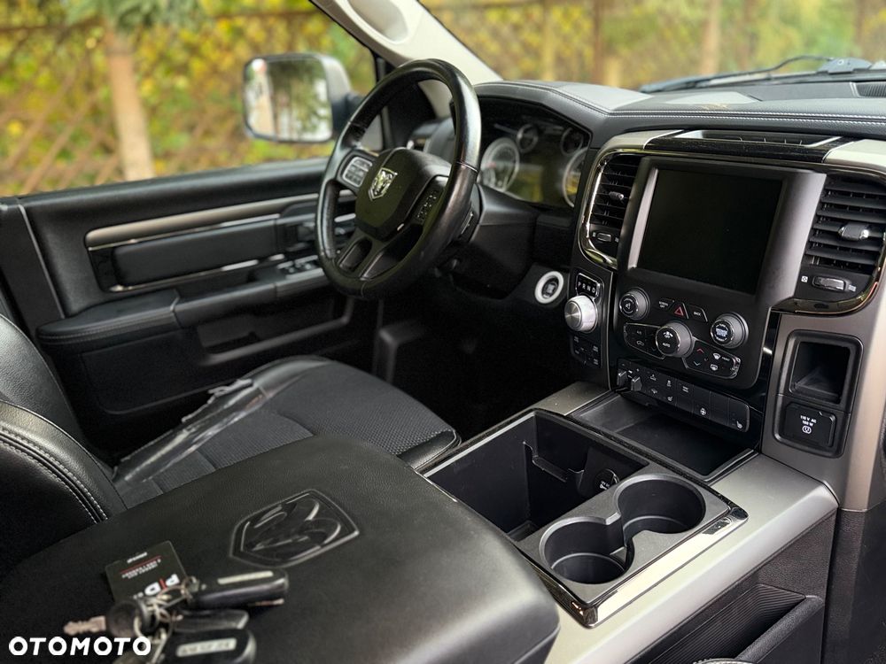 Dodge RAM 5.7 4x4 - 21