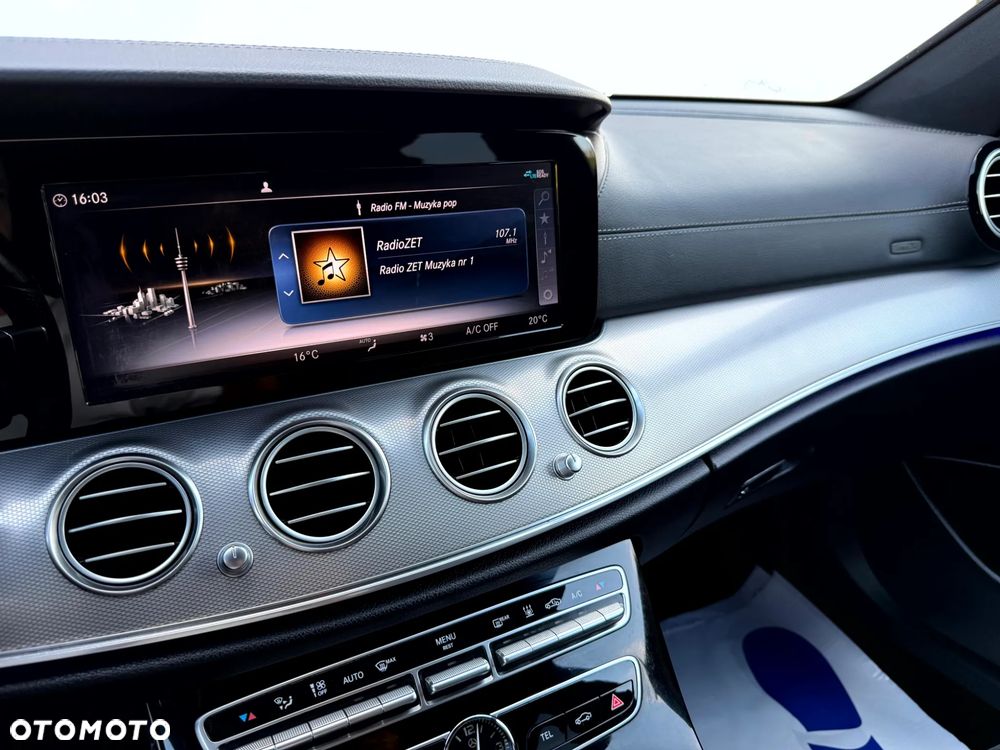 Mercedes-Benz Klasa E 220 d 4Matic 9G-TRONIC AMG Line - 20