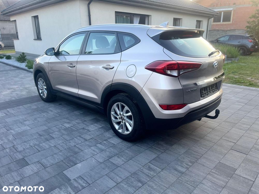 Hyundai Tucson blue 1.6 GDi 2WD Navi - 10