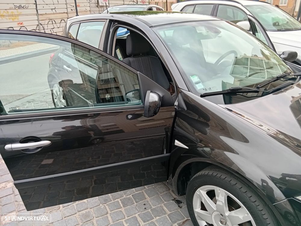 Renault Mégane 1.5 dCi Dynamique S - 6