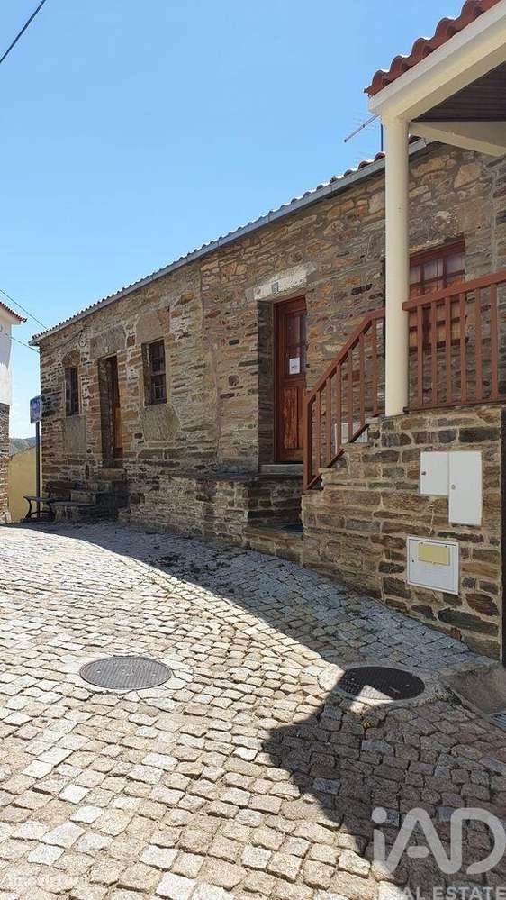 Casa de aldeia T3 em Açoreira de 234,00 m2 - Grande imagem: 3/30