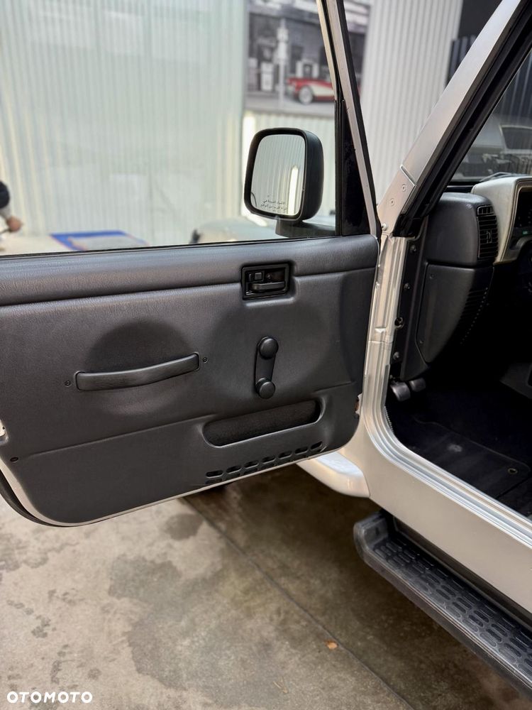 Jeep Wrangler 4.0 Sahara - 26