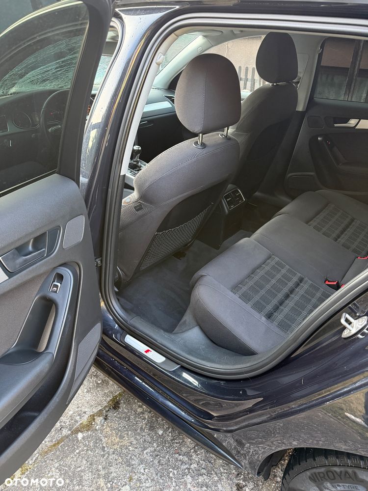 Audi A4 Avant 2.0 TDI ultra - 22