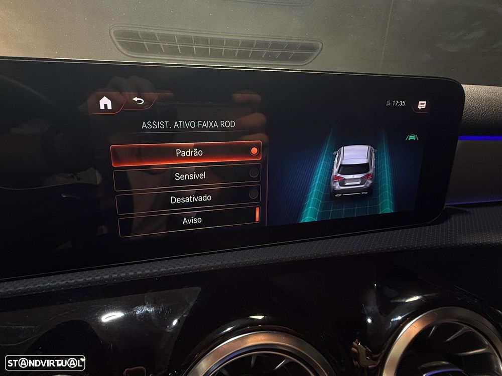 Mercedes-Benz A 250 e 8G-DCT AMG Line - 42