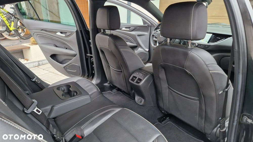 Opel Insignia - 20