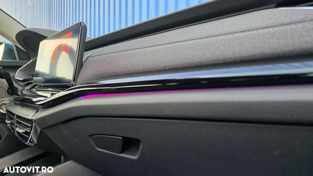 Skoda Octavia Combi 2.0 TDI (Green tec) DSG Style - 37