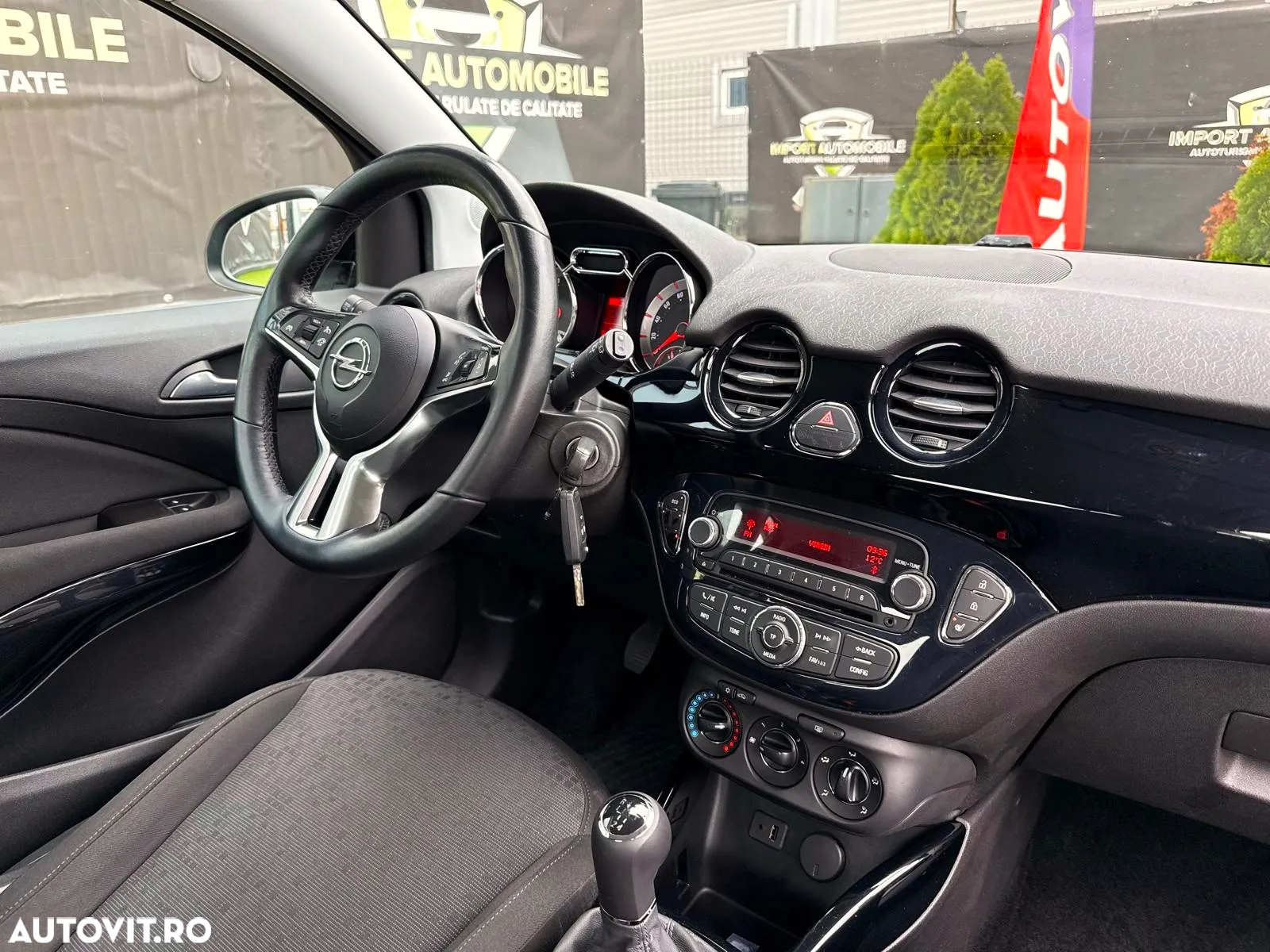 Opel Adam 1.2 - 9