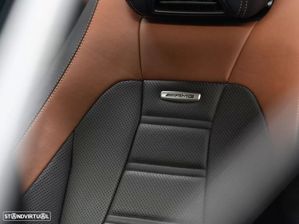 Mercedes-Benz E 53 AMG 4Matic+ - 22