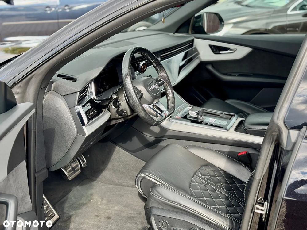 Audi SQ8 TDI quattro tiptronic - 12