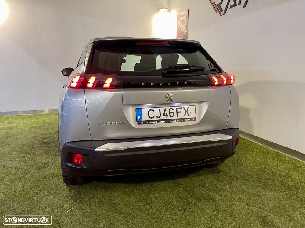 Peugeot e-2008 50 kWh Active Pack - 9