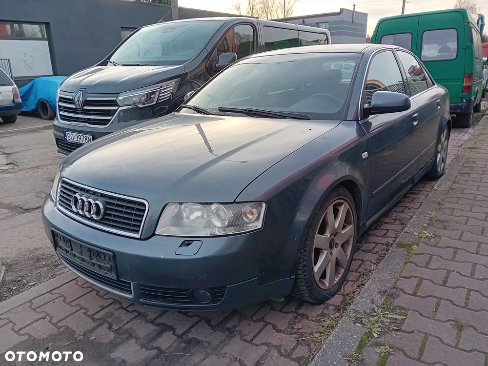 *AUDI A4 B6* Samochód na części - 1