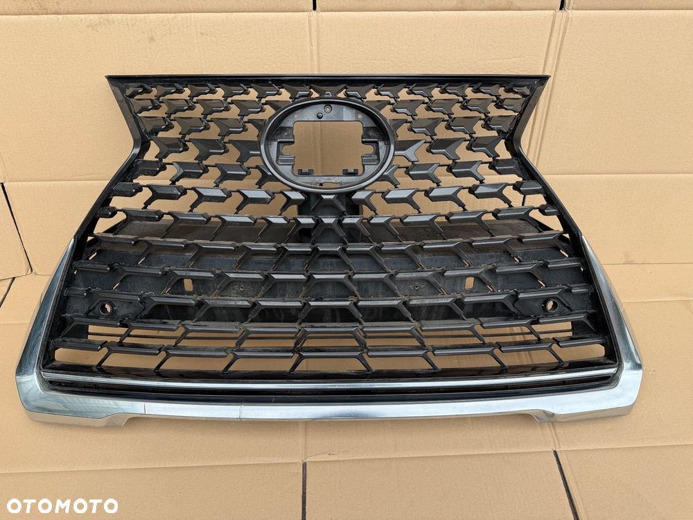 ATRAPA GRIL GRILL LEXUS UX 18- - 1