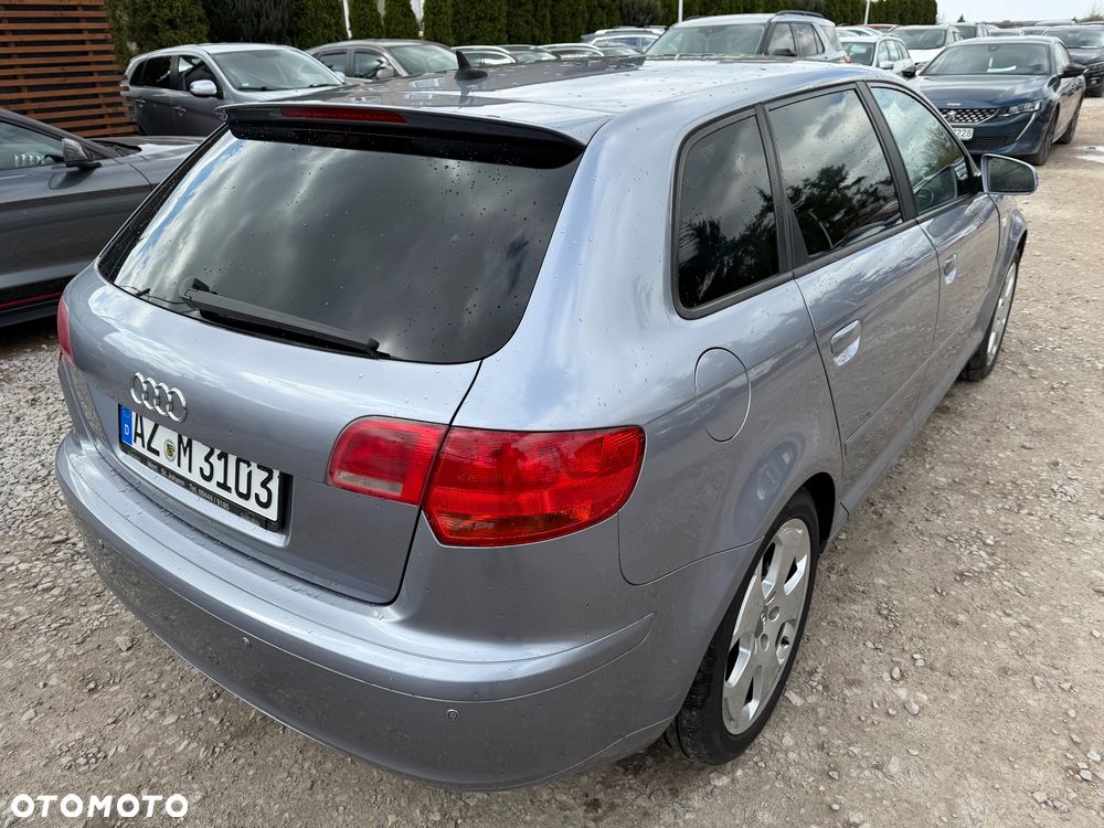 Audi A3 Sportback 1.6 S line Sportpaket plus - 11