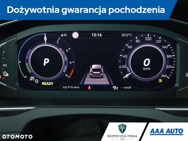 Volkswagen Passat - 10