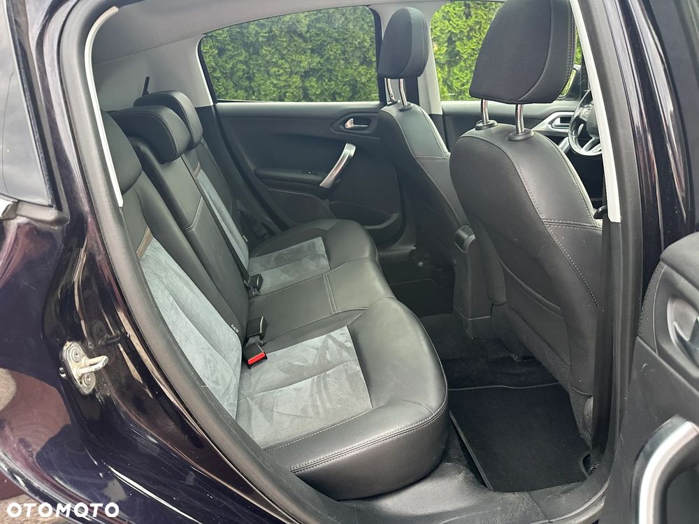 Peugeot 208 PureTech 110 Stop & Start EAT6 Signature - 14
