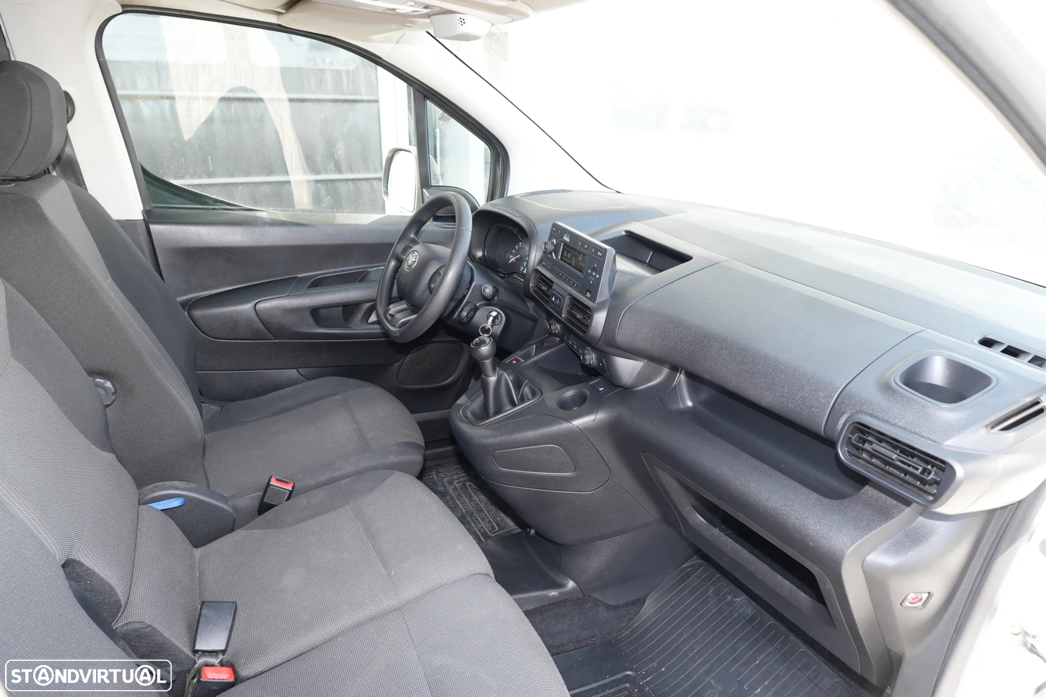Toyota Proace City 1.5D4D 102cv - 10