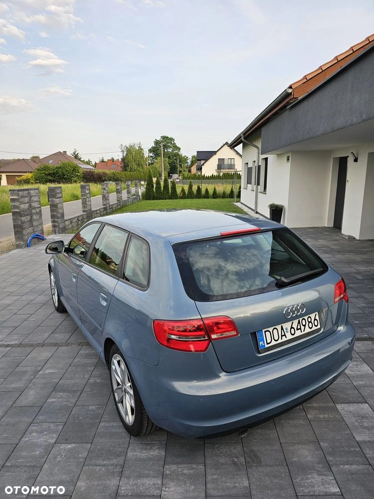 Audi A3 Sportback 2.0 TDI Ambiente - 6