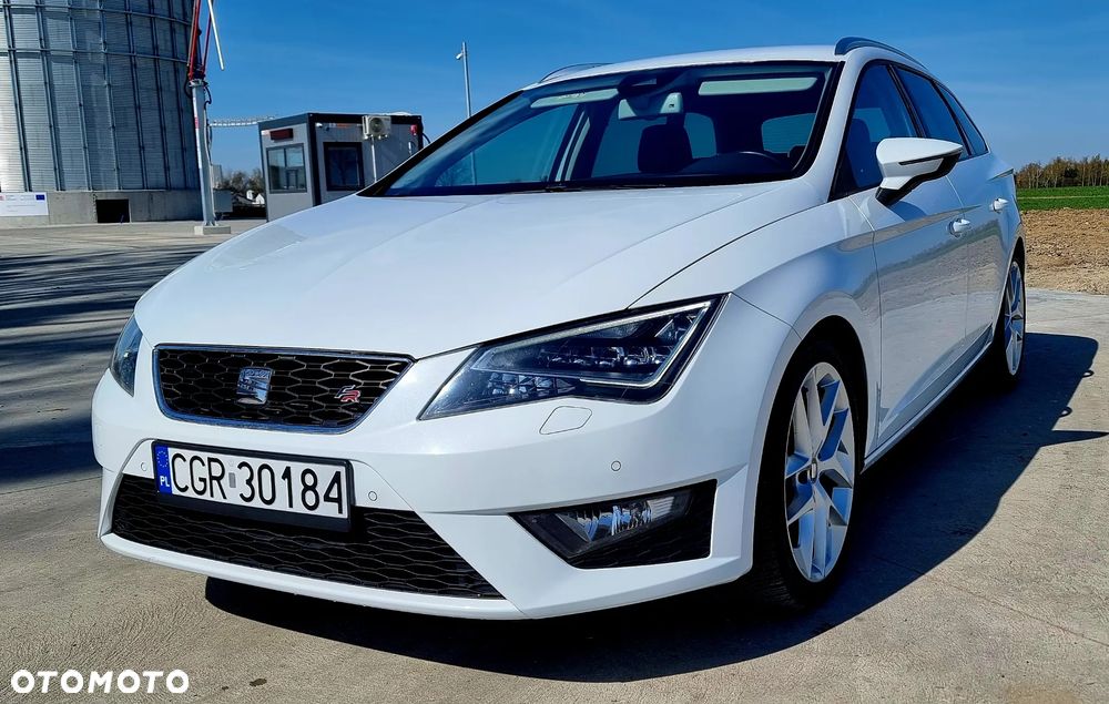Seat Leon 2.0 TDI DPF Ecomotive DSG FR - 3