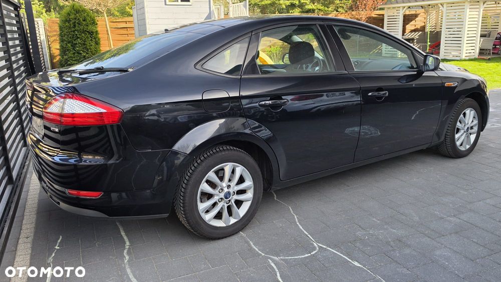 Ford Mondeo 1.8 TDCi Ghia X - 9