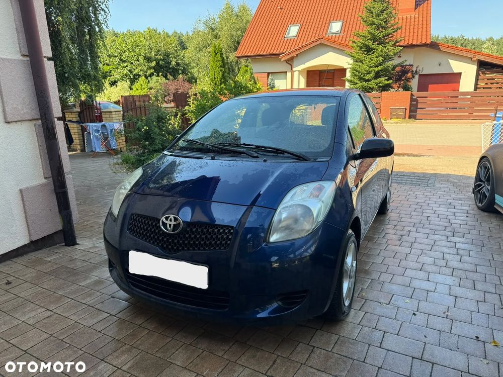 Toyota Yaris 1.0 Luna - 1