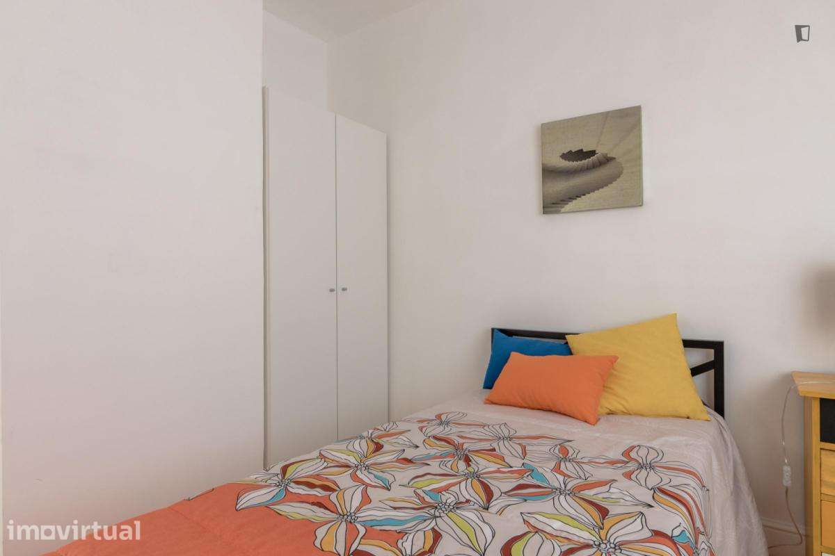 Quarto - localizado em Campolide Lisbon - Grande imagem: 4/12