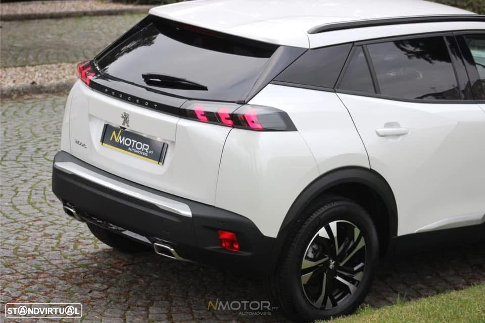 Peugeot 2008 1.2 PureTech Allure Pack EAT8 - 2