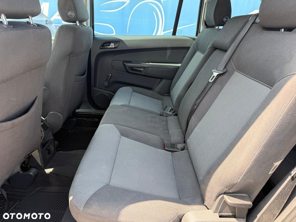 Opel Zafira 1.6 - 13