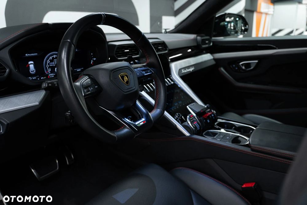 Lamborghini Urus - 26