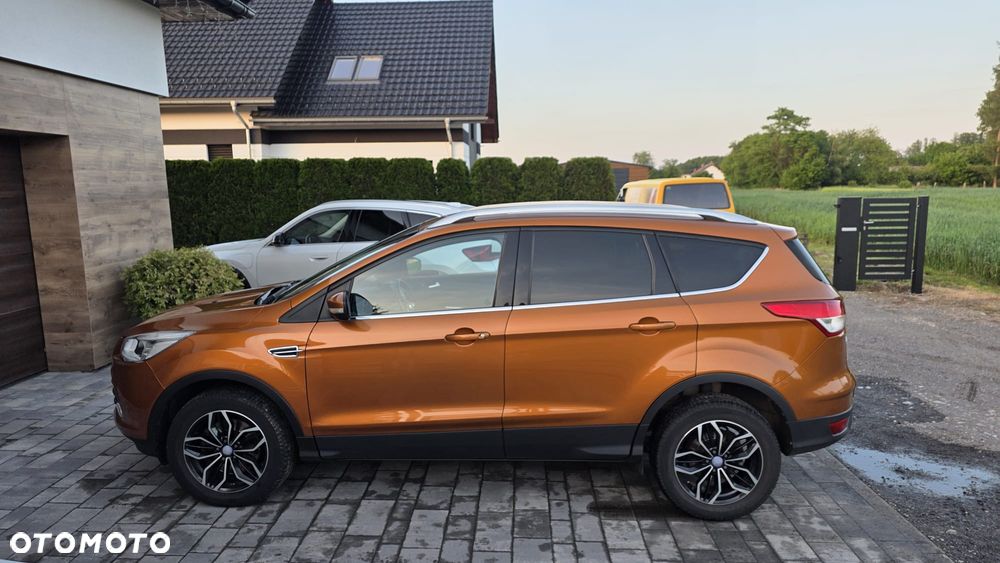 Ford Kuga 2.0 TDCi 2x4 Titanium - 10