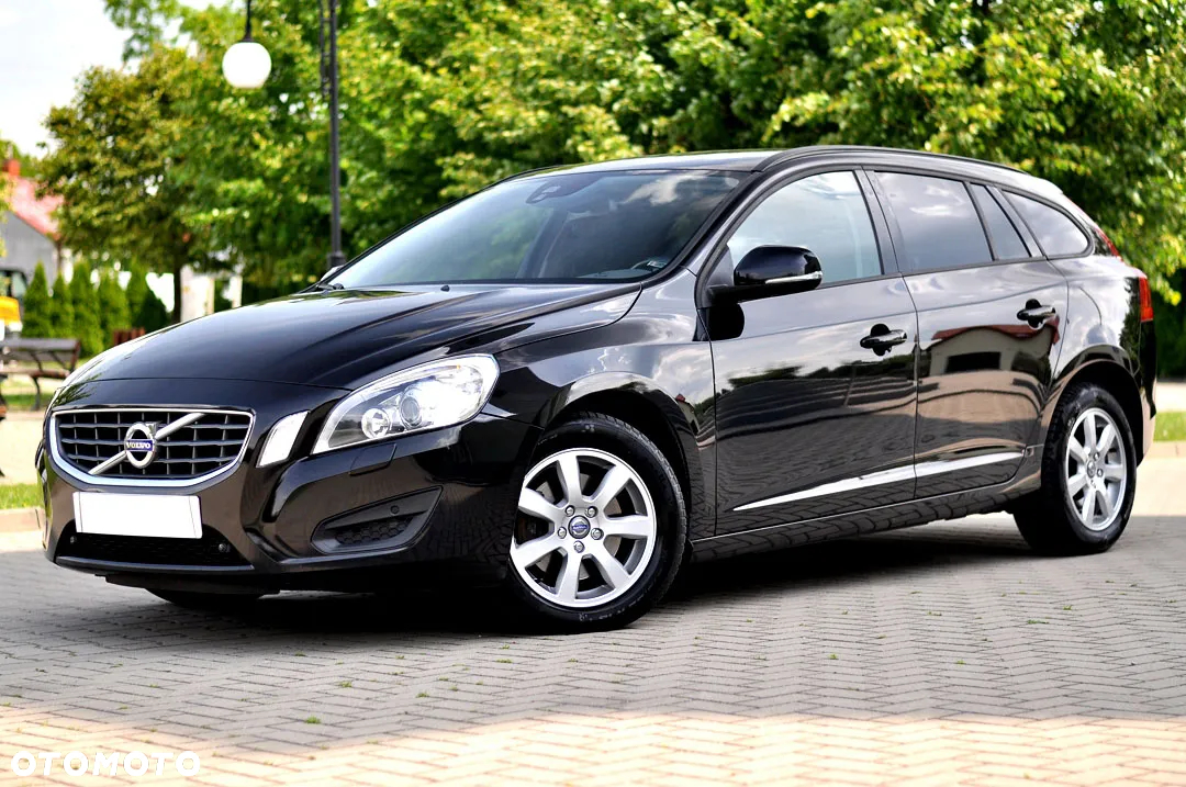 Volvo V60 D3 Geartronic Summum - 9