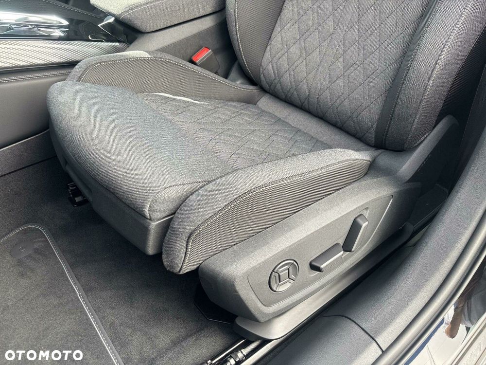 Audi A6 - 12