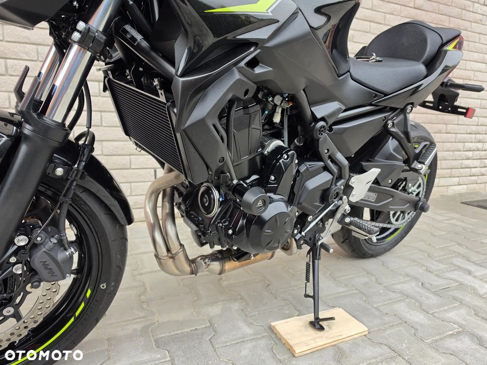 Kawasaki Z 650 - 25