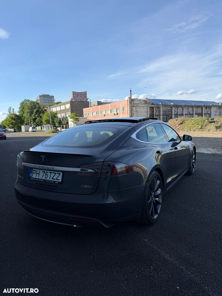 Tesla Model S Ludicrous Performance - 5