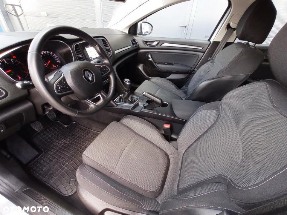 Renault Megane - 11