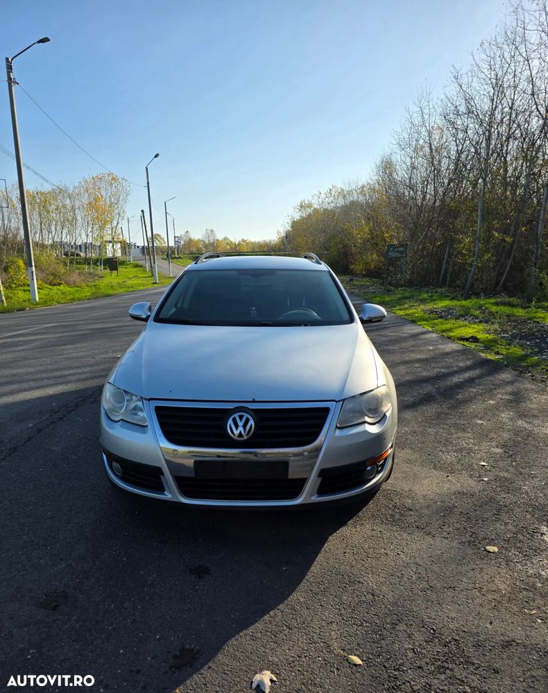 Volkswagen Passat - 1