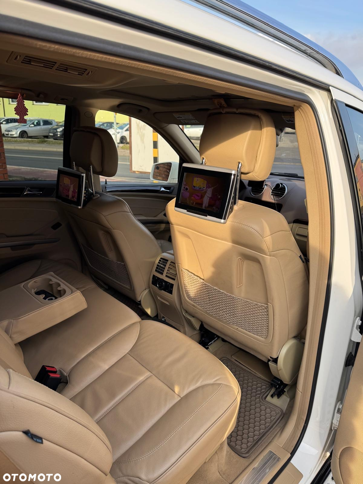 Mercedes-Benz GL 500 4Matic 7G-TRONIC - 13