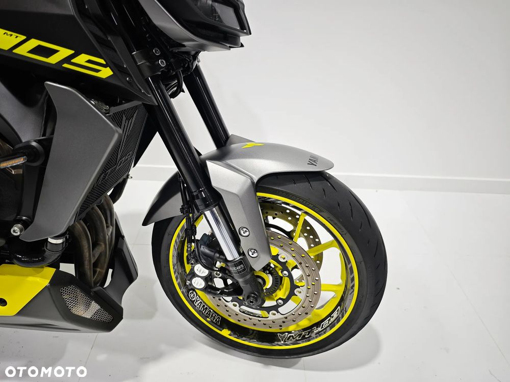 Yamaha MT - 9