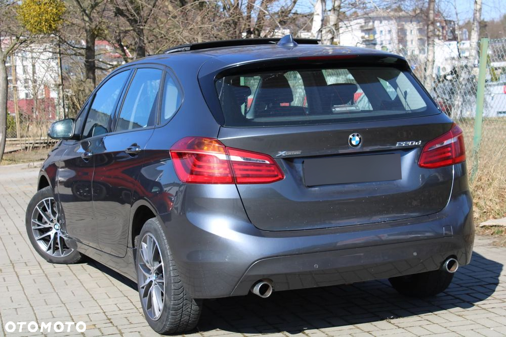 BMW Seria 2 220d Active Tourer xDrive Sport-Aut Sport Line - 7