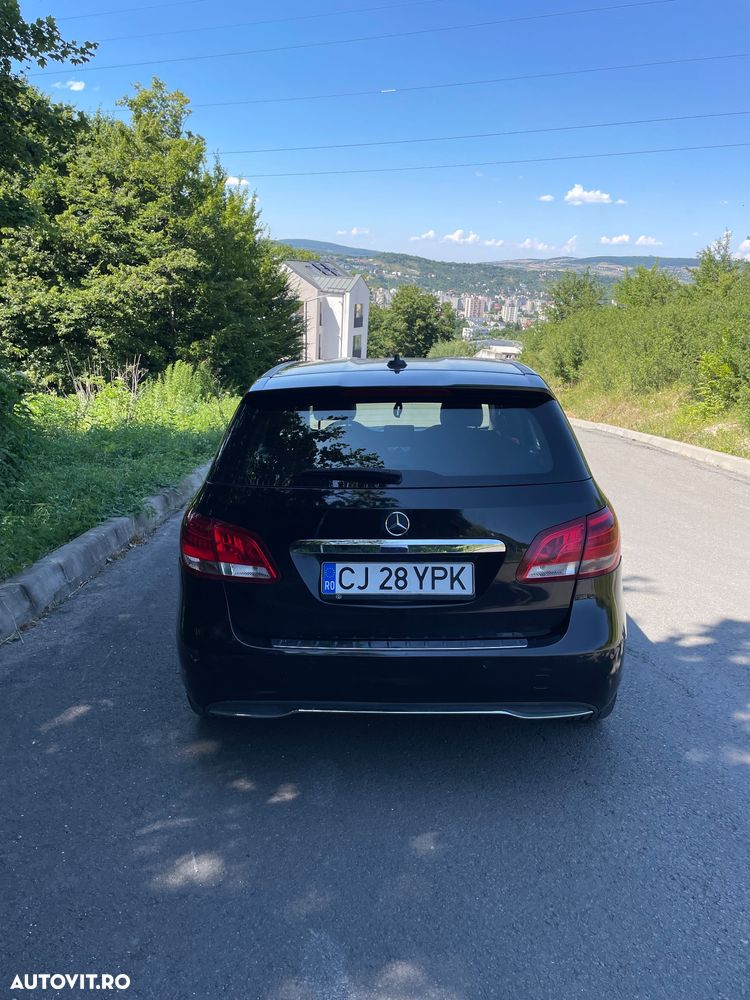 Mercedes-Benz B 200 d 4Matic 7G-DCT - 8