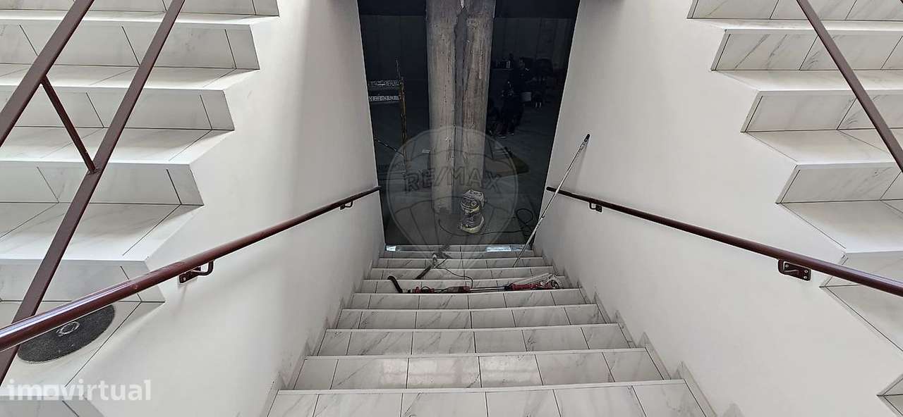 Loja  para arrendamento - Grande imagem: 2/16