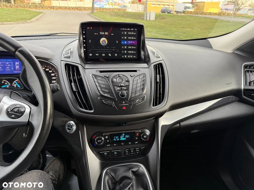 Ford Kuga 1.6 EcoBoost 2x4 Titanium - 29