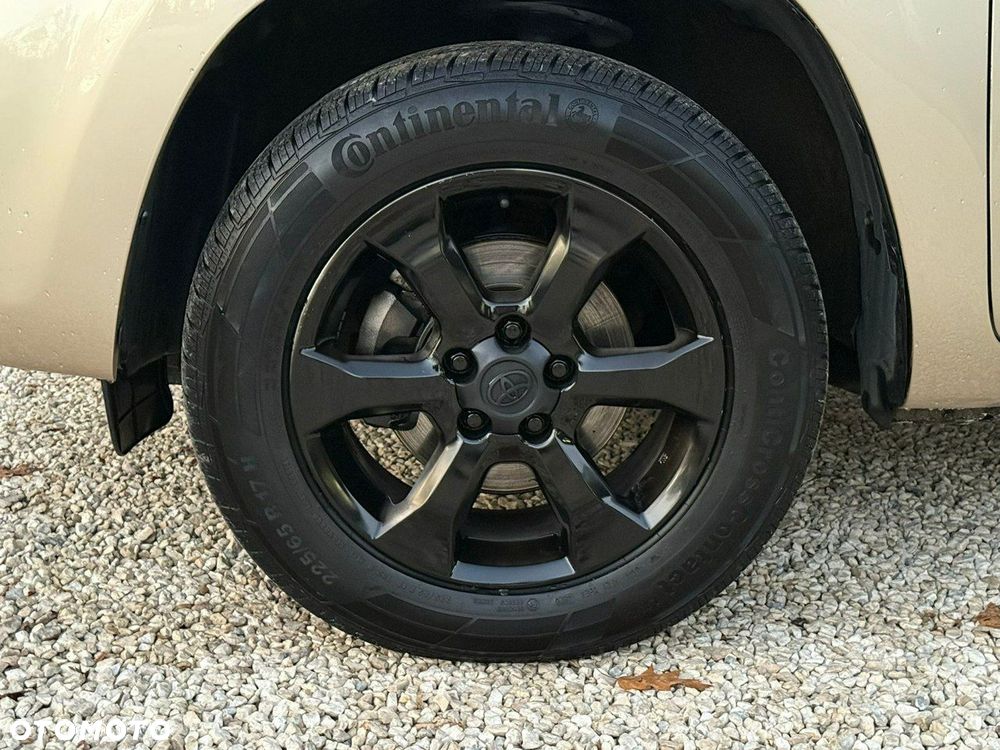 Toyota RAV4 - 9