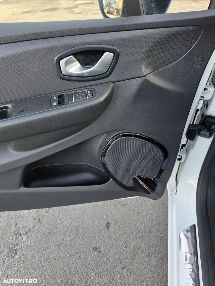 Renault Clio 1.2 16V 75 Limited - 14